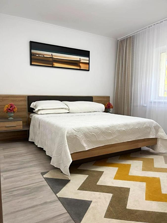 Start Apartments 1 Bucharest Exterior photo